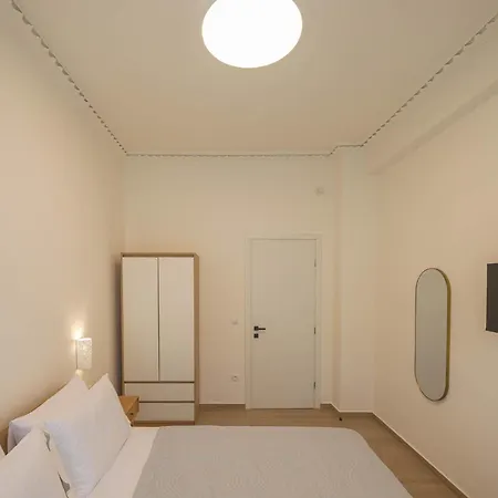 Corali 1 - Coastal Retreat